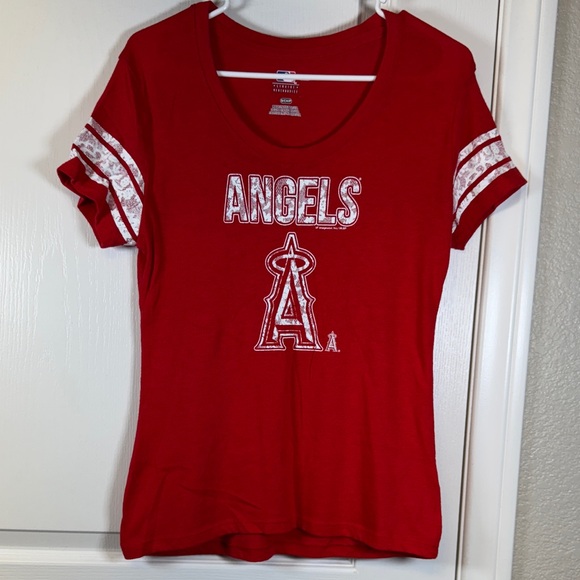 Los Angeles Angels Baseball Round Neck Red S/S Shirt Size Small EUC #5848 - Picture 1 of 4